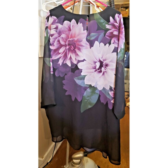 NWT Avenue Lined, Handkerchief Hem, Sheer Purple Floral Tunic Top - Size 26/28 - Picture 4 of 8